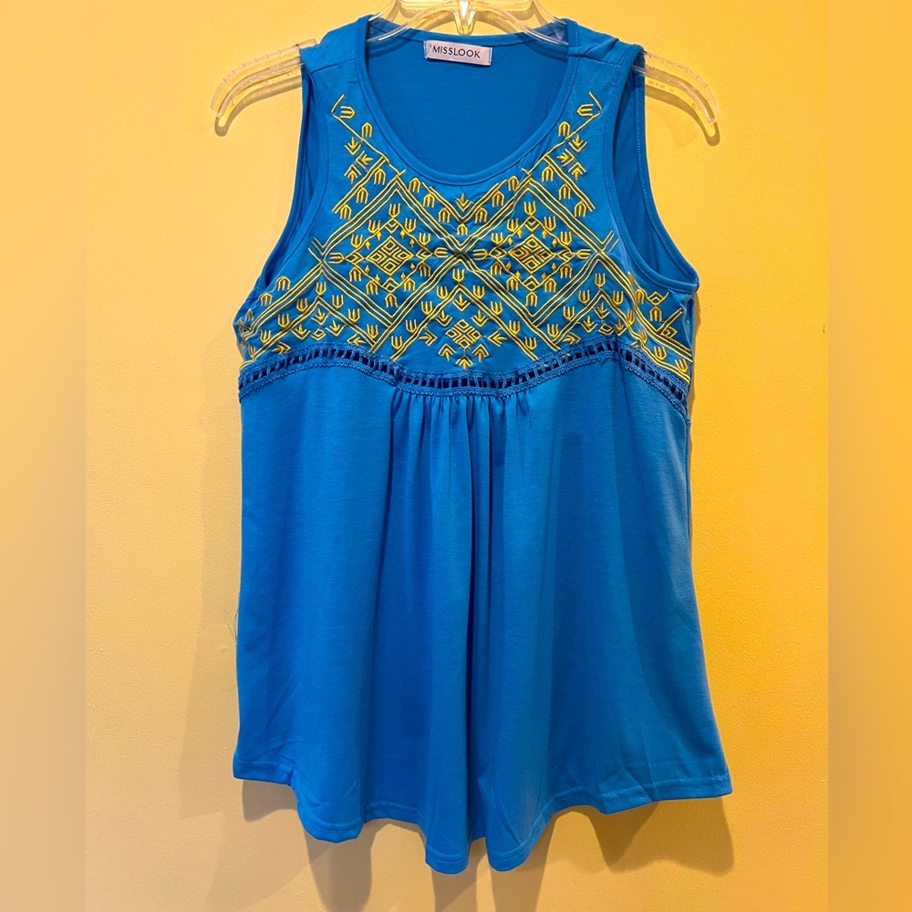 Misslook tank top - blue with yellow embroidery